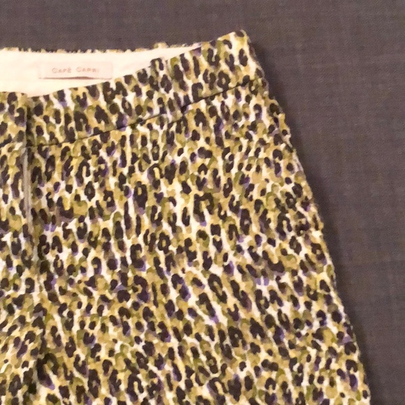 Ankle Capri Pants with colorful leopard design - Picture 4 of 6